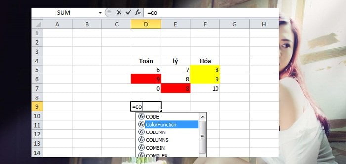 tinh tong o mau excel 2